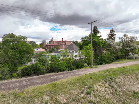 View/Area - 114 22nd St, Black Eagle, MT 59414 photo 3 of 12