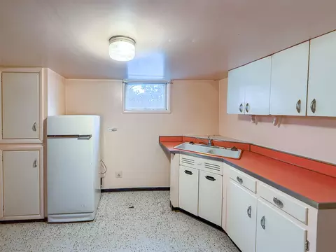 Kitchen - 114 22nd St, Black Eagle, MT 59414 photo 3 of 4