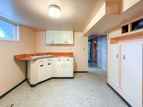Kitchen - 114 22nd St, Black Eagle, MT 59414 photo 4 of 4