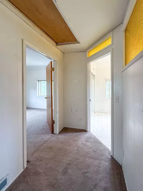 Entry Way - 114 22nd St, Black Eagle, MT 59414 photo 6 of 8