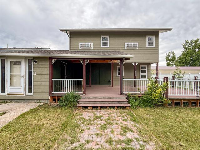 616 2nd Ave S, Fairfield, MT 59436