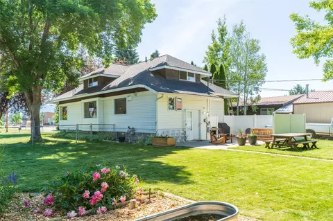 Exterior - 540 Pine Ave, Whitefish, MT 59937 photo 8 of 16