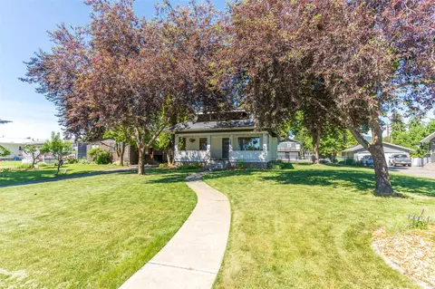 Exterior - 540 Pine Ave, Whitefish, MT 59937 photo 2 of 16