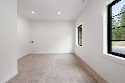 Bedroom - 166 Blacktail Loop, Lakeside, MT 59922 photo 15 of 15