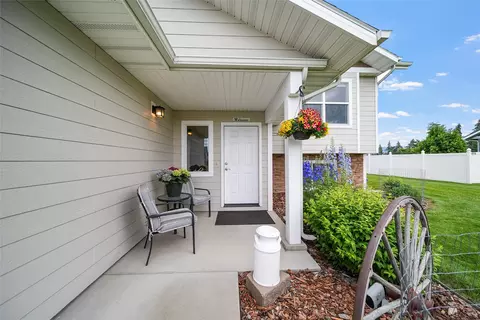 125 Leisure Dr, Kalispell, MT 59901