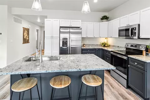 Kitchen - 303 Waterleaf Ln, Kalispell, MT 59901 photo 3 of 4