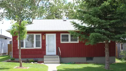 944 Marias Ave, Shelby, MT 59474
