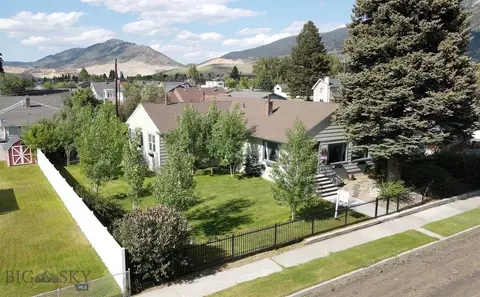 2821 Edwards St, Butte, MT 59701