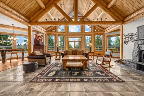 956 952 Falling Star Rd, Victor, MT 59875