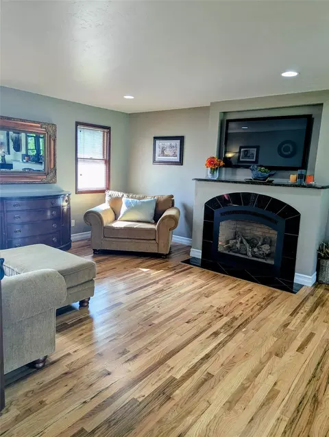 Living - 1321 8th Ave E, Kalispell, MT 59901 photo 3 of 3