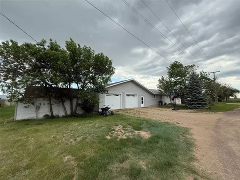 608 1st St, Hingham, MT 59528