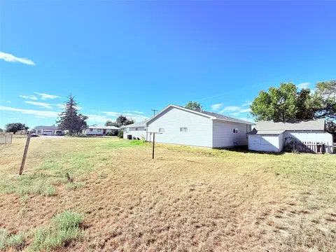 Exterior - 608 1st St, Hingham, MT 59528 photo 5 of 5