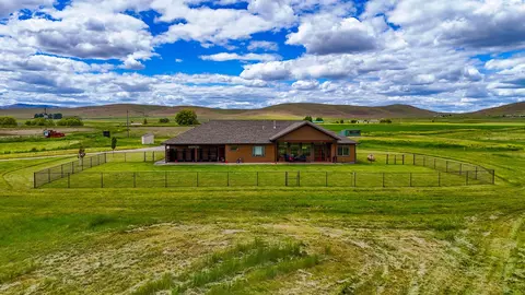 Exterior - 40800 Stinger Rd, Ronan, MT 59864 photo 4 of 9