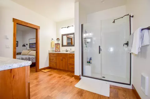 Bath - 40800 Stinger Rd, Ronan, MT 59864 photo 1 of 4