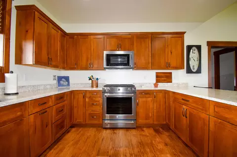 Kitchen - 40800 Stinger Rd, Ronan, MT 59864 photo 3 of 4