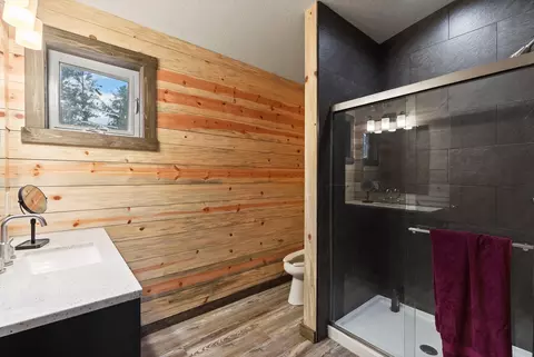 Bath - 15650 Ruby Ray Ln, Huson, MT 59846 photo 1 of 2