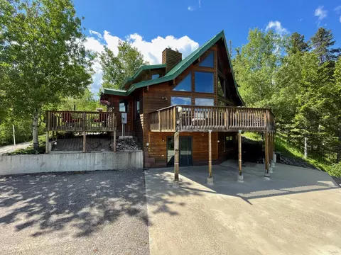 1623 Herrin Lake Rd, Lincoln, MT 59639