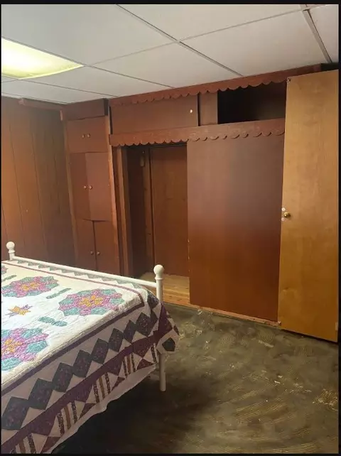 Bedroom - 524 E 6th Ave, Helena, MT 59601 photo 2 of 3