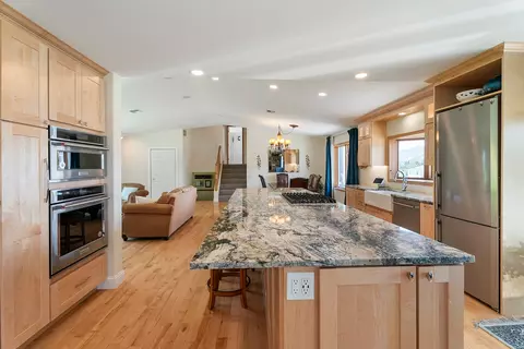 Kitchen - 2 Grassy Mountain Rd, Clancy, MT 59634 photo 5 of 8
