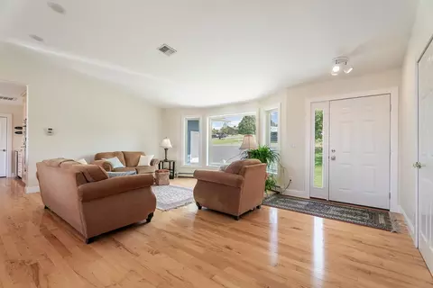 Entry Way - 2 Grassy Mountain Rd, Clancy, MT 59634 photo 1 of 1