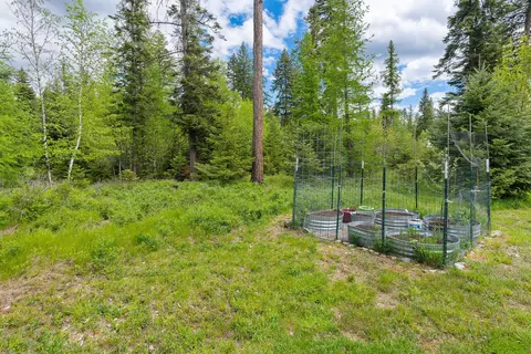 Exterior - 13404 Crescent Moon Dr, Bigfork, MT 59911 photo 14 of 17