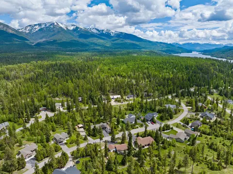 View/Area - 13404 Crescent Moon Dr, Bigfork, MT 59911 photo 7 of 14