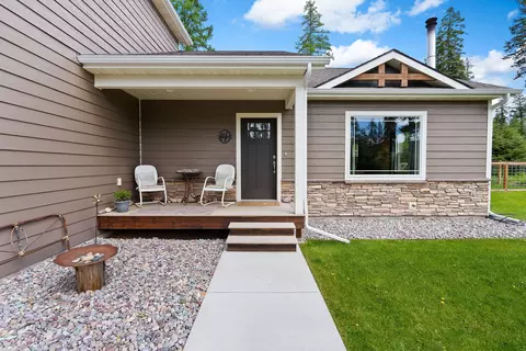 Exterior - 13404 Crescent Moon Dr, Bigfork, MT 59911 photo 3 of 17