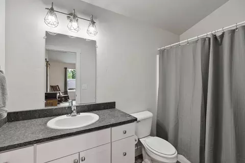 Bath - 13404 Crescent Moon Dr, Bigfork, MT 59911 photo 4 of 5