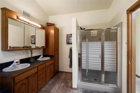 Bath - 259 Highwood Dr, Libby, MT 59923 photo 3 of 4