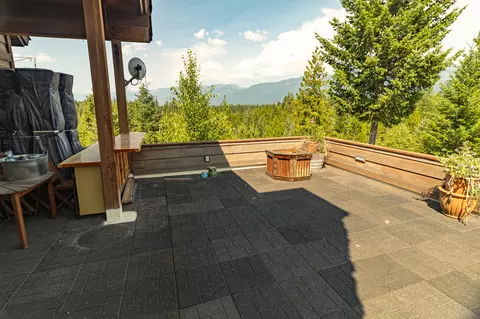 Exterior - 13521 Bug Creek Rd, Bigfork, MT 59911 photo 4 of 13