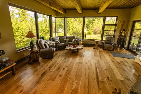 Living - 13521 Bug Creek Rd, Bigfork, MT 59911 photo 2 of 5