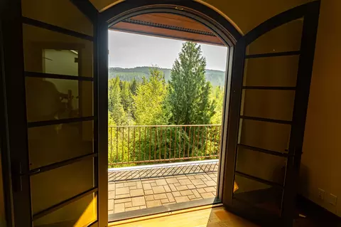 Entry Way - 13521 Bug Creek Rd, Bigfork, MT 59911 photo 13 of 14