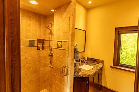 Bath - 13521 Bug Creek Rd, Bigfork, MT 59911 photo 1 of 5
