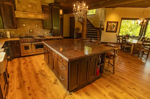 Kitchen - 13521 Bug Creek Rd, Bigfork, MT 59911 photo 3 of 5