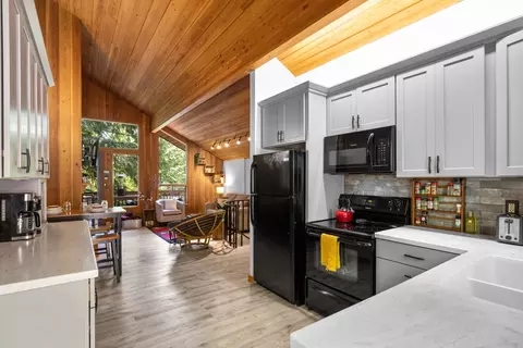 82 Limber Pne, Whitefish, MT 59937