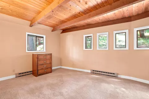 Bedroom - 437 Owings Loop, Hamilton, MT 59840 photo 3 of 6