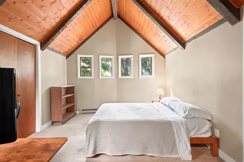 Bedroom - 437 Owings Loop, Hamilton, MT 59840 photo 5 of 6
