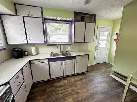 Kitchen - 303 4th Ave E, Superior, MT 59872 photo 5 of 5