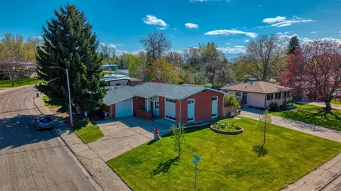 602 Carol Dr, Great Falls, MT 59405