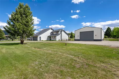 202 Meadow View Dr, Butte, MT 59701