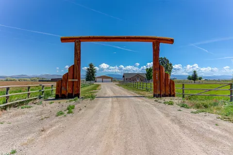 1450 Ray Rd, Helena, MT 59602