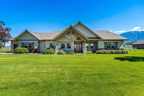 Exterior - 21 Towering Pine Ct, Kalispell, MT 59901 photo 2 of 26