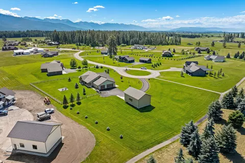 View/Area - 21 Towering Pine Ct, Kalispell, MT 59901 photo 4 of 8