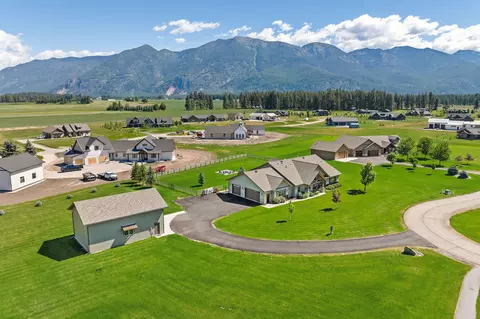 View/Area - 21 Towering Pine Ct, Kalispell, MT 59901 photo 2 of 8