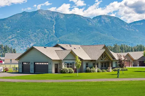 21 Towering Pine Ct, Kalispell, MT 59901