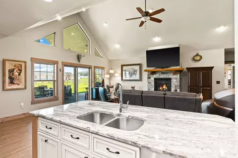 Kitchen - 21 Towering Pine Ct, Kalispell, MT 59901 photo 3 of 3