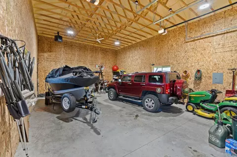 Exterior - 21 Towering Pine Ct, Kalispell, MT 59901 photo 11 of 26