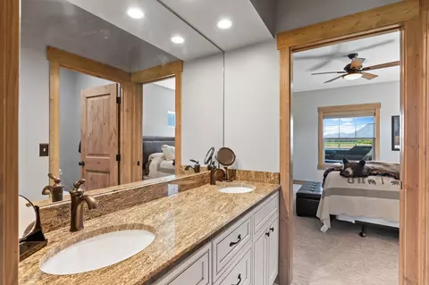 Bath - 21 Towering Pine Ct, Kalispell, MT 59901 photo 3 of 5