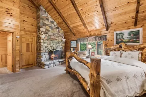 Bedroom - 14529 Sunburst Dr, Bigfork, MT 59911 photo 1 of 7