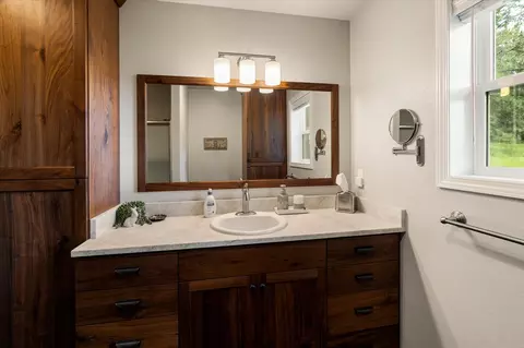 Bath - 42439 Canal Rd, Ronan, MT 59864 photo 4 of 5